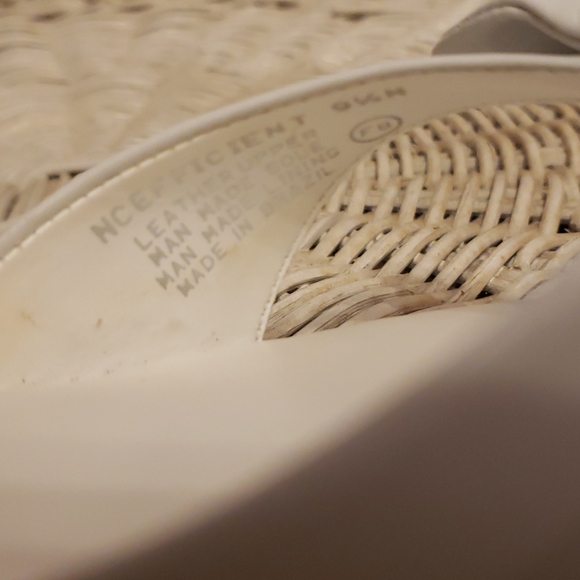 Vintage Nine West White Leather Sandals - Picture 3 of 6